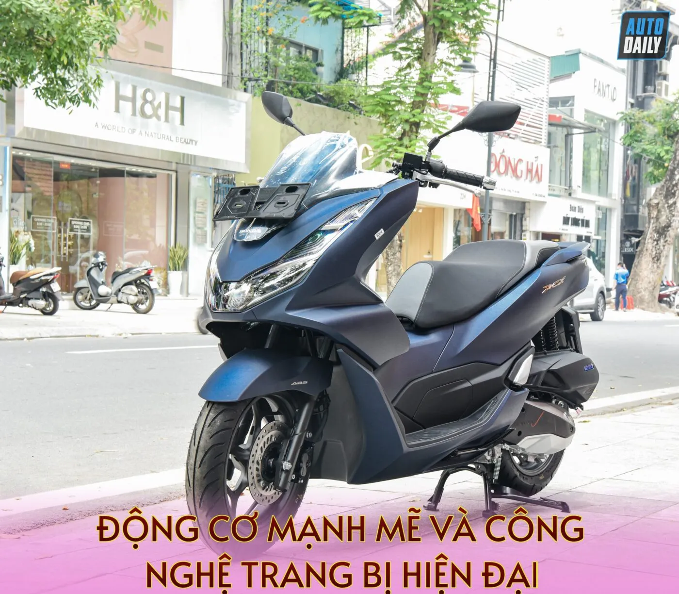 Động cơ mạnh mẽ và công nghệ trang bị hiện đại